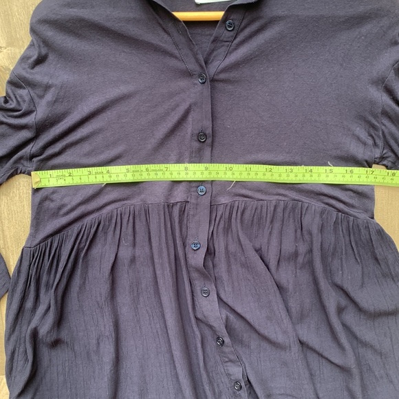 Navy maternity button up xs-med - Picture 10 of 10